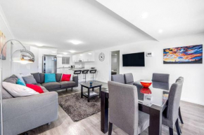Almonta Apartments on the water front, Coffin Bay